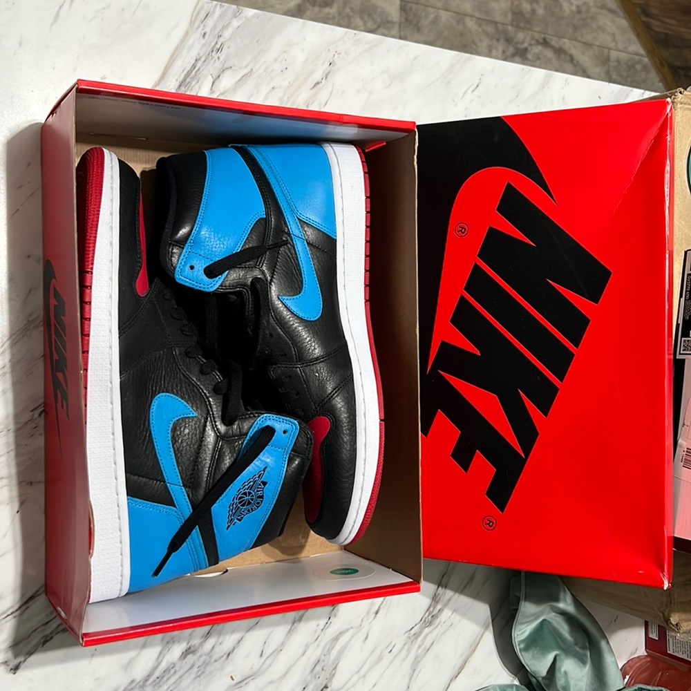 Jordan 1 retro high NC to Chi leather